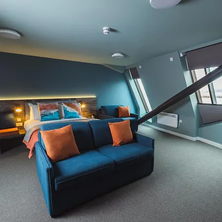 Hotel The Edge *